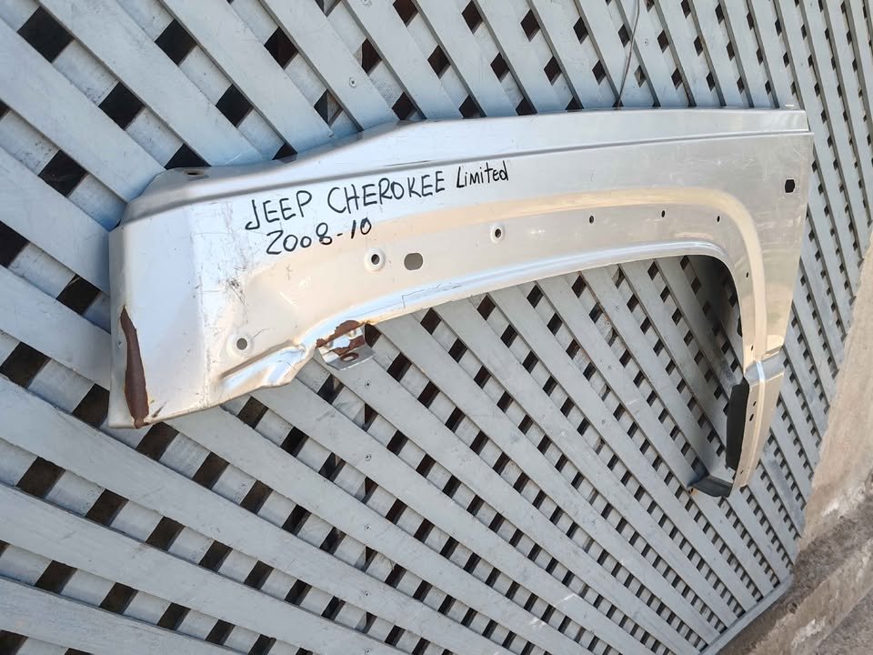 Tapabarro izquierdo Jeep Cherokee Limited 2008 - 2010 - Imagen 4