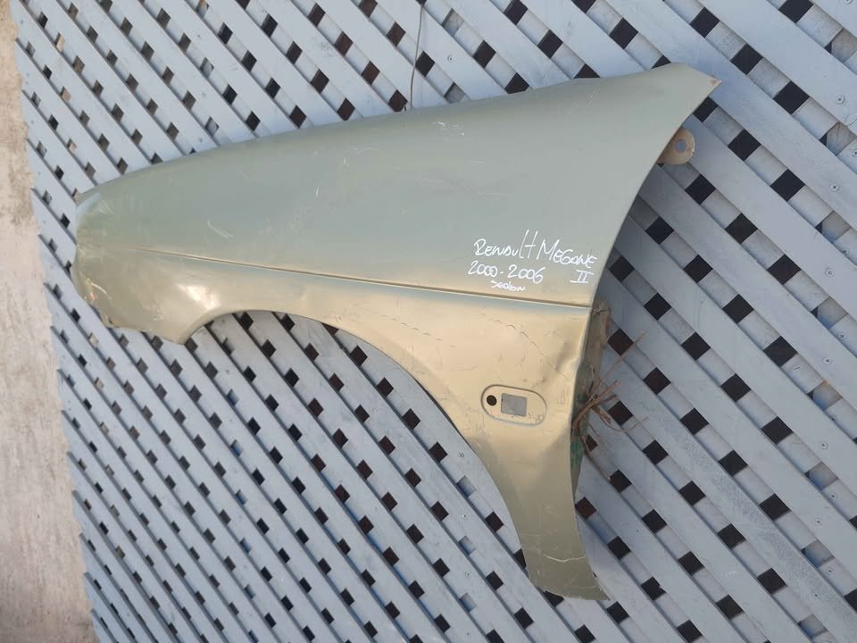 Tapabarro izquierdo Renault Megane 2 2000 - 2006 - Imagen 4