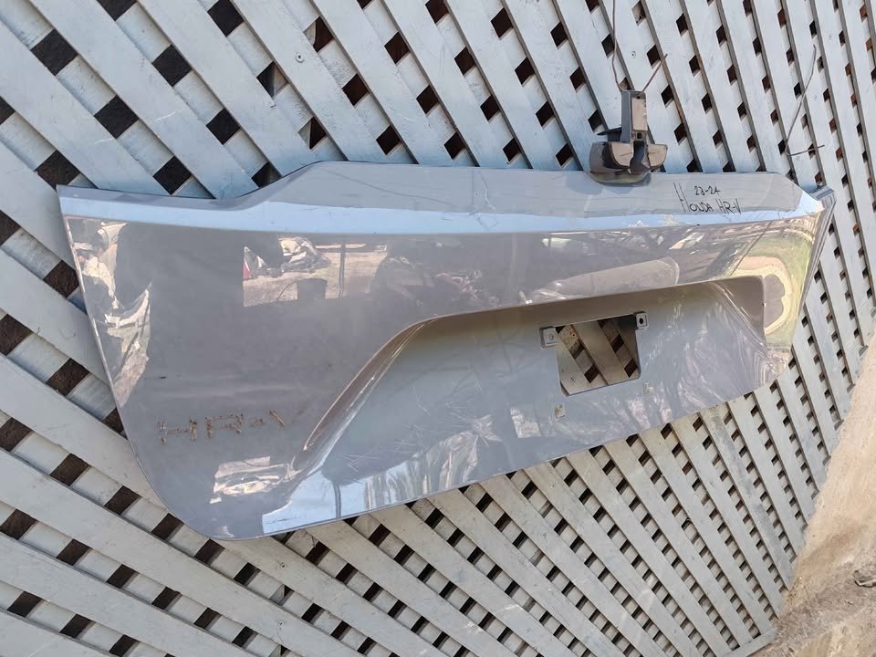 Moldura de portalón Honda HR-V 2023 - 2025 - Imagen 2