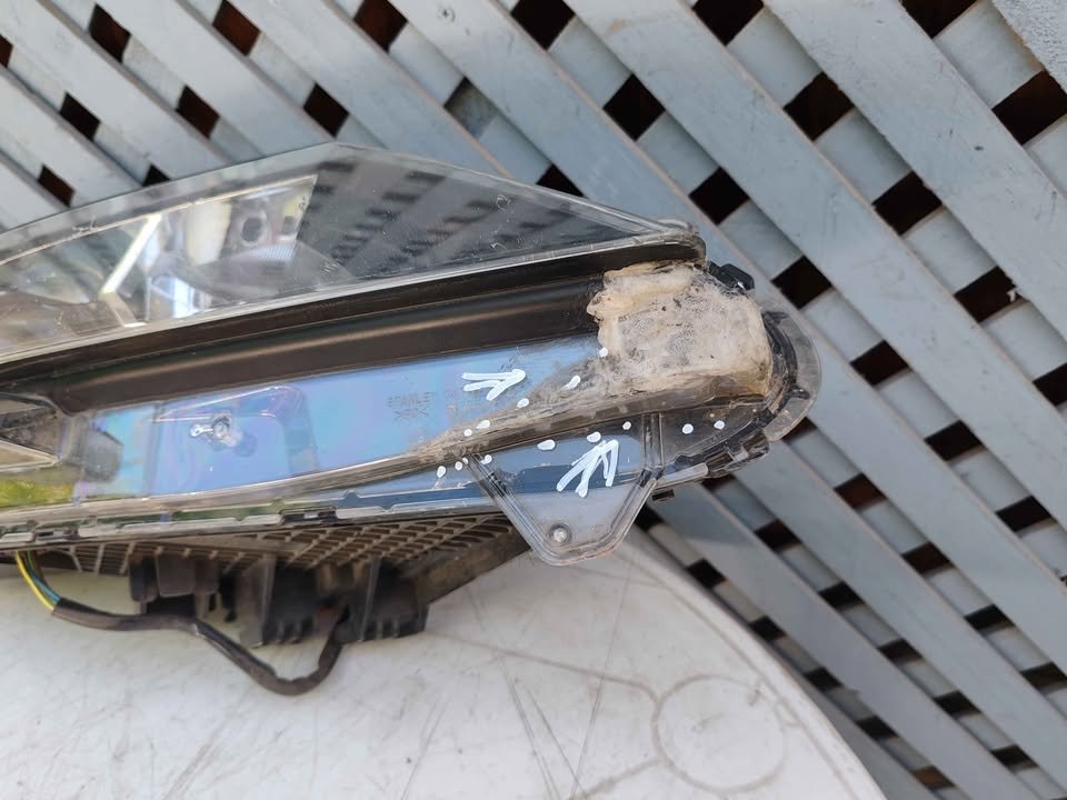 Óptico derecho Mitsubishi L200 2019 - 2022 - Imagen 5