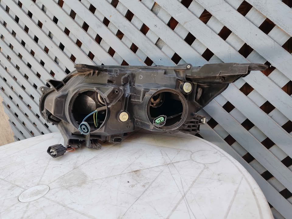 Óptico derecho Mitsubishi L200 2019 - 2022 - Imagen 8