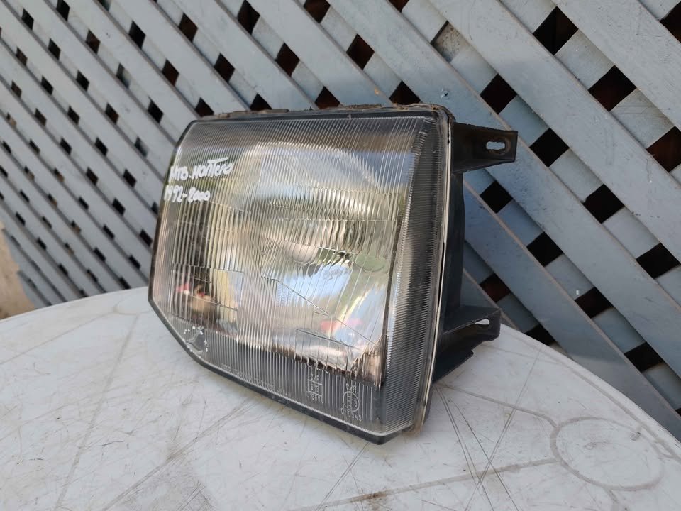 Óptico derecho Mitsubishi Montero 1991 - 1995 - Imagen 3
