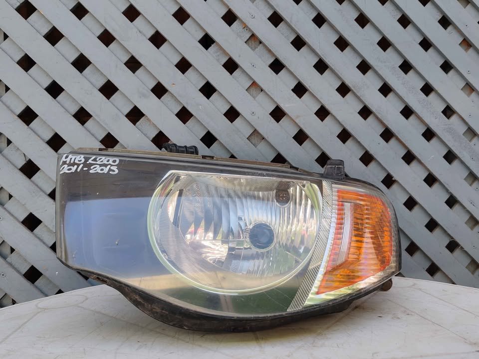 Óptico izquierdo Mitsubishi L200 2010 - 2015 - Imagen 5