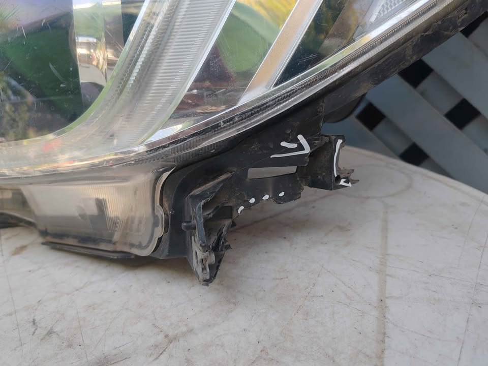 Óptico izquierdo Subaru Outback 2015 - 2018 (III) - Imagen 4