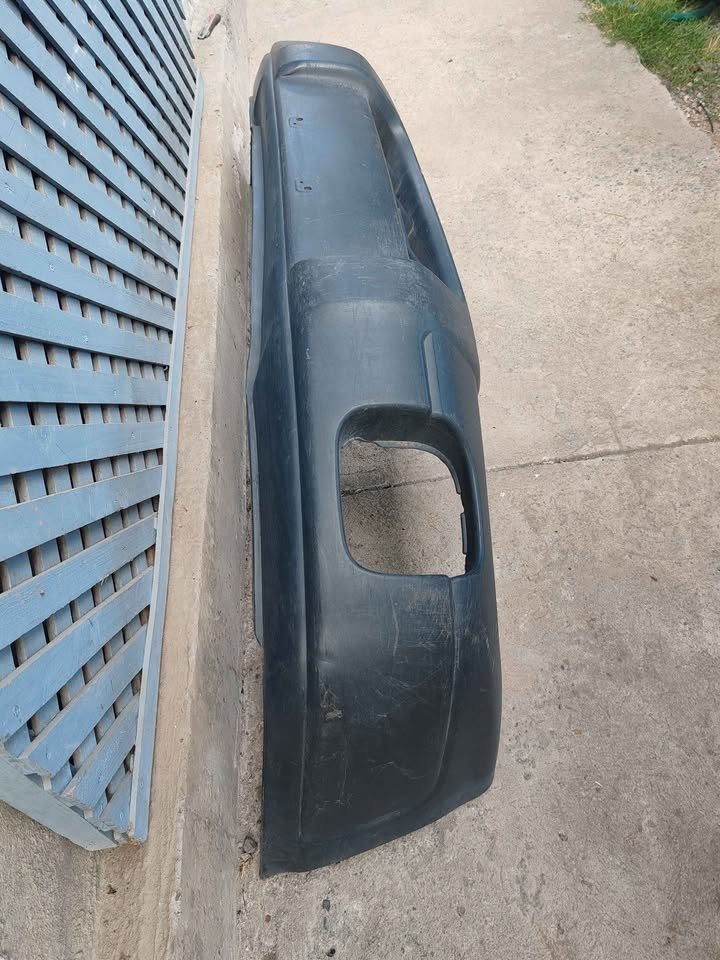 Parachoque delantero Subaru Forester 1998 - 2000 - Imagen 3