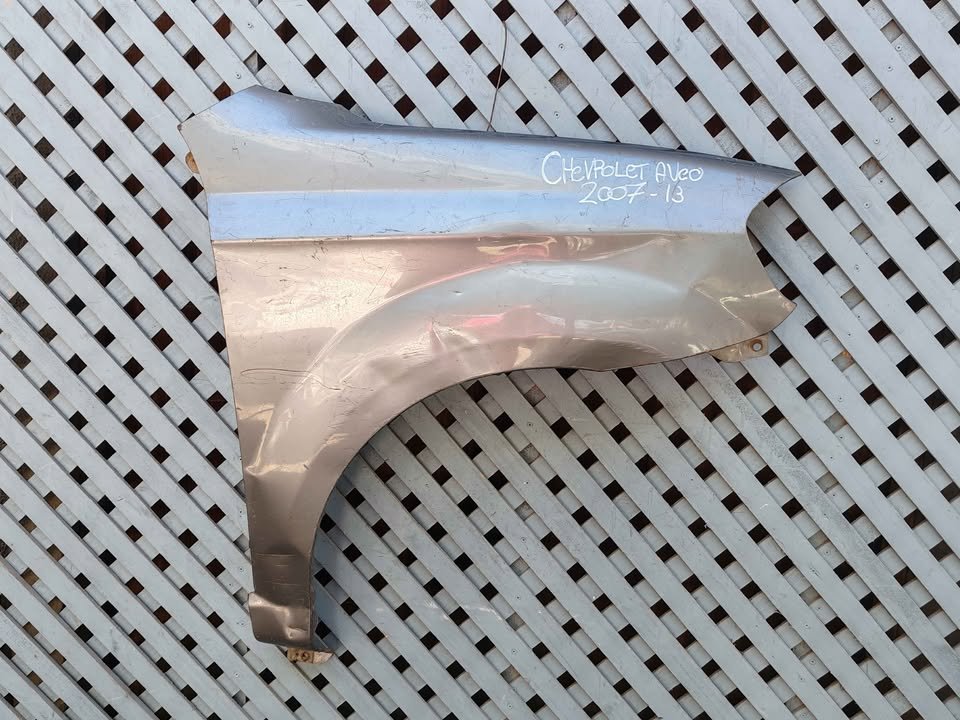 Tapabarro derecho Chevrolet Aveo 2007 - 2015