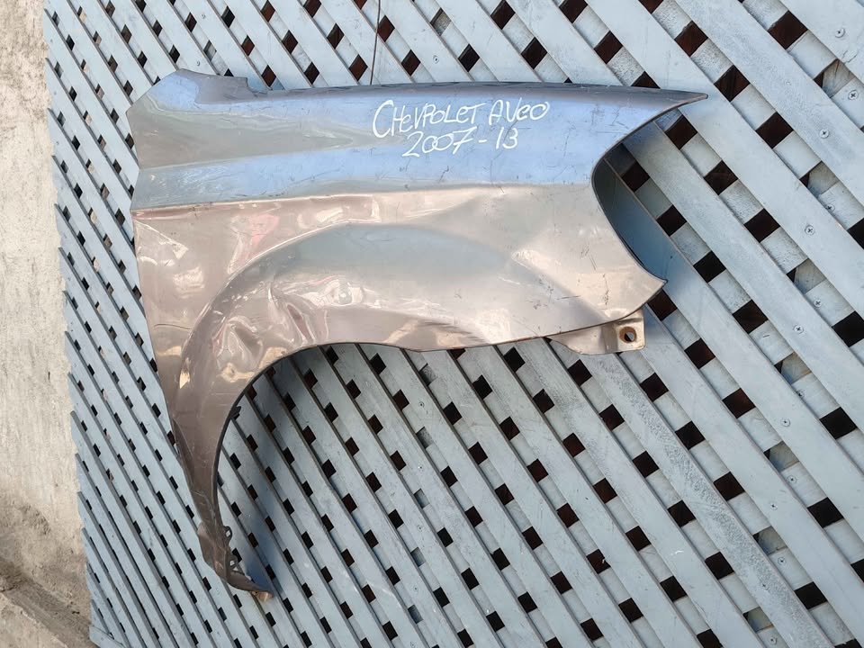 Tapabarro derecho Chevrolet Aveo 2007 - 2015 - Imagen 3