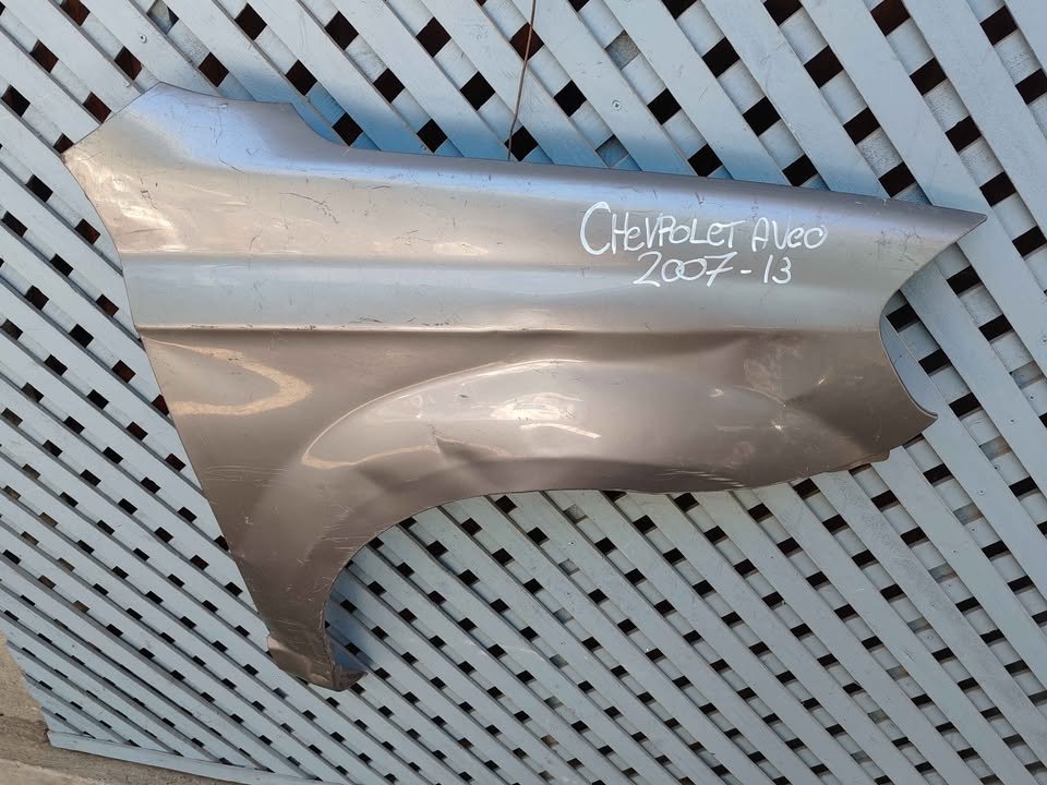Tapabarro derecho Chevrolet Aveo 2007 - 2015 - Imagen 4