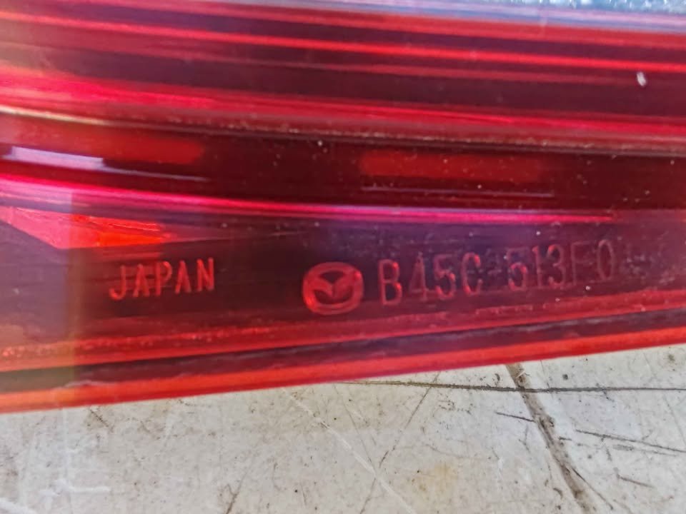 Foco trasero derecho de portalón Mazda 3 2015 - 2019 - Imagen 5