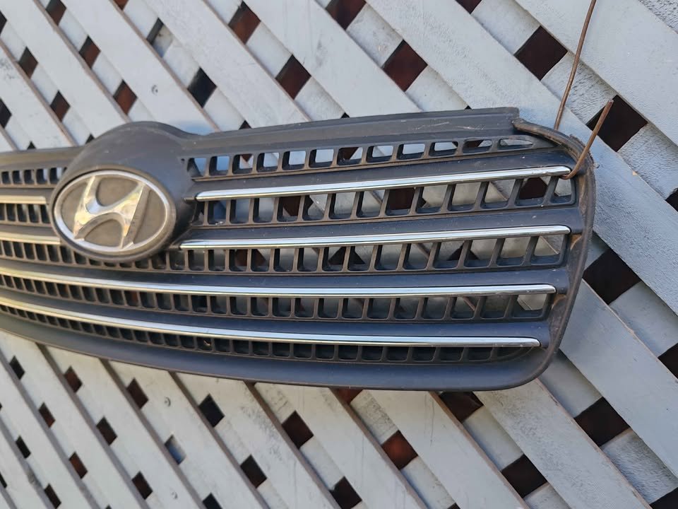 Máscara Hyundai Accent 2006 - 2010 - Imagen 2