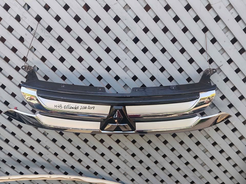 Máscara Mitsubishi Outlander 2016 - 2019 - Imagen 2