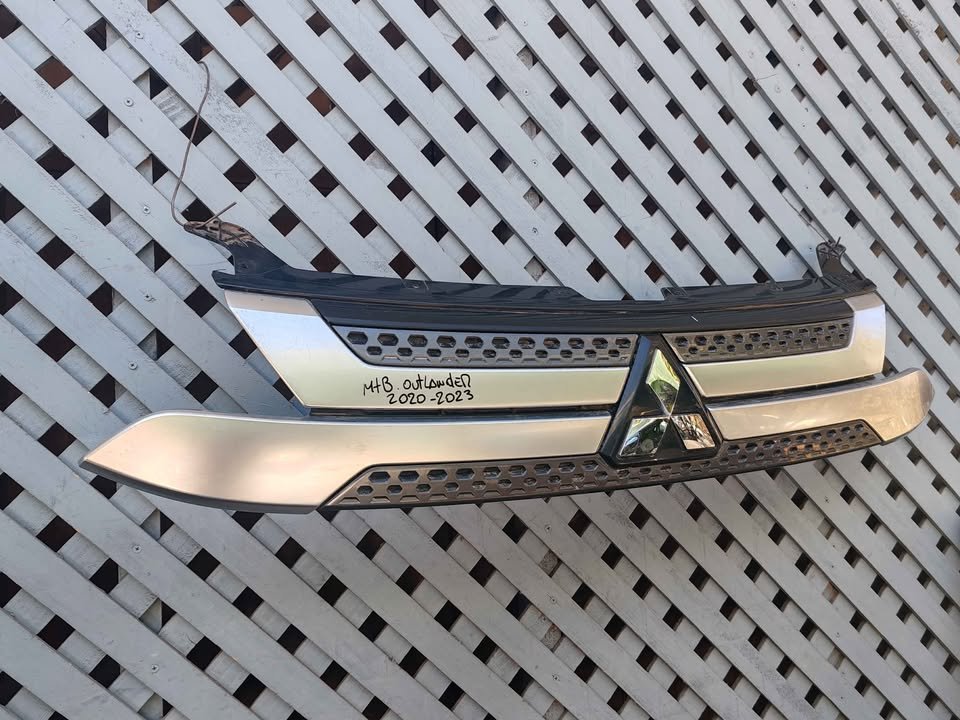 Máscara Mitsubishi Outlander 2020 - 2023 - Imagen 4