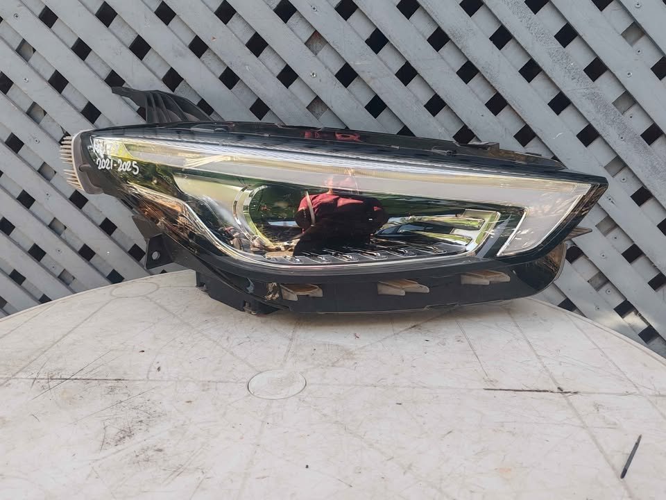 Óptico derecho MG ZX 2021 - 2025