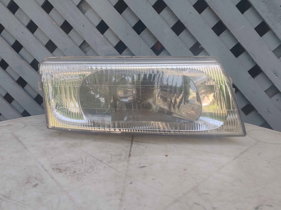 Óptico derecho Mitsubishi Lancer 1999 - 2000