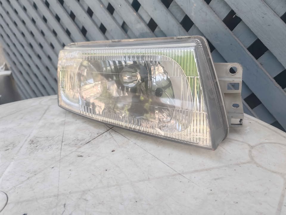 Óptico derecho Mitsubishi Lancer 1999 - 2000 - Imagen 5