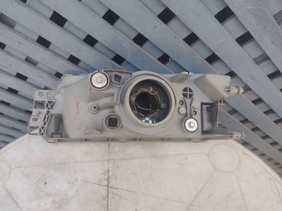 Óptico derecho Mitsubishi Lancer 1999 - 2000 - Imagen 7