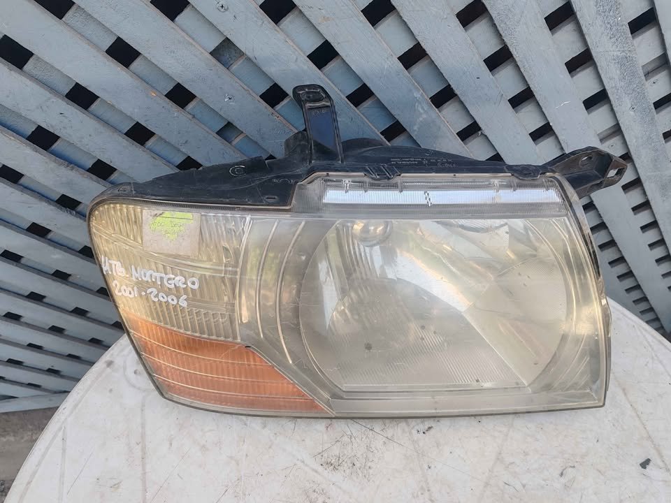 Óptico derecho Mitsubishi Montero 2001 - 2006 - Imagen 4