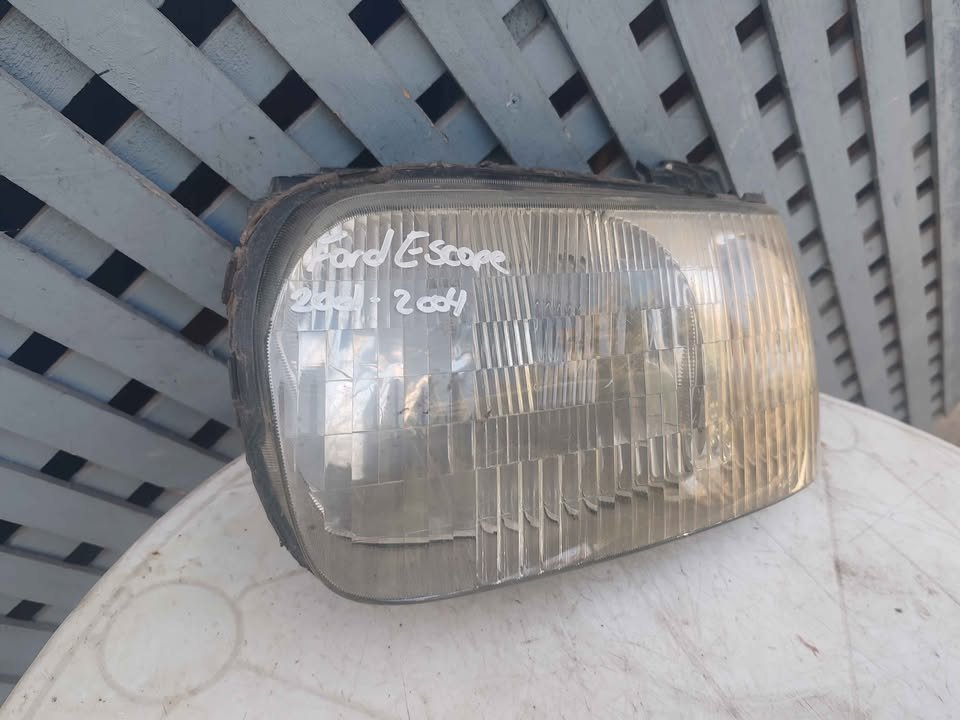 Óptico izquierdo Ford Escape 2001 - 2004 - Imagen 2