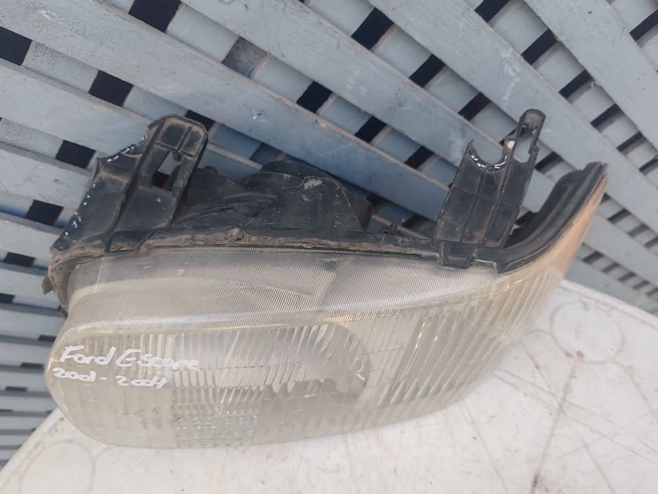 Óptico izquierdo Ford Escape 2001 - 2004 - Imagen 4