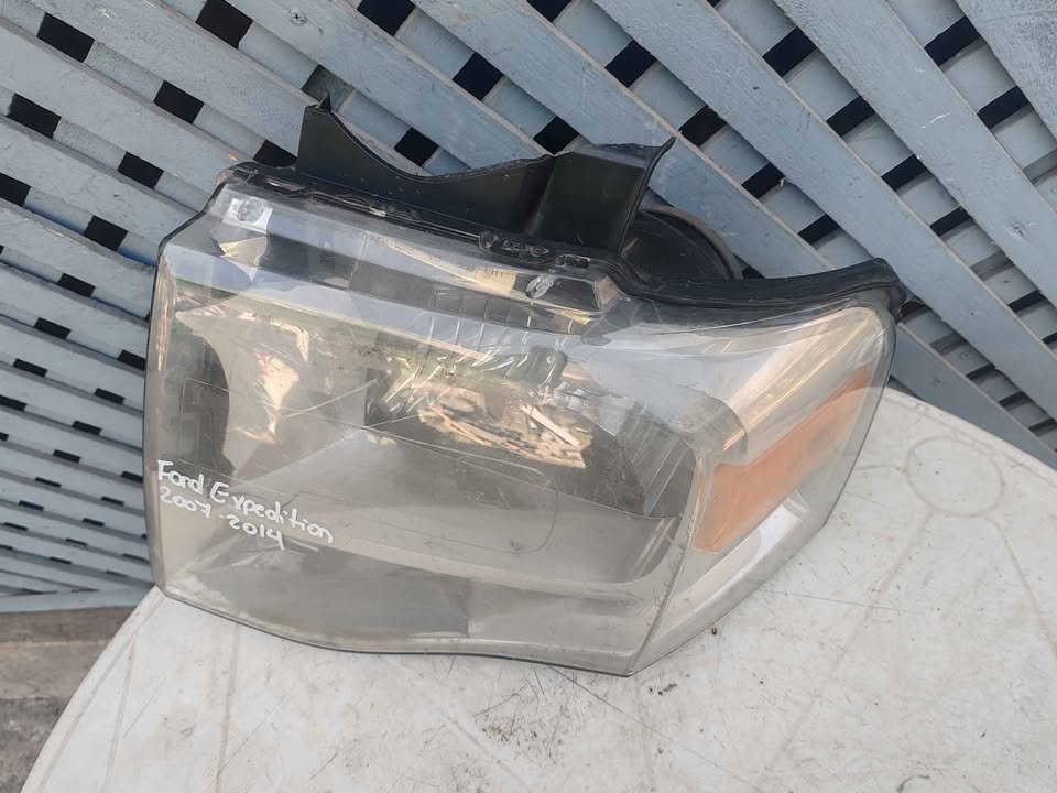 Óptico izquierdo Ford Expedition 2007 - 2014 - Imagen 3