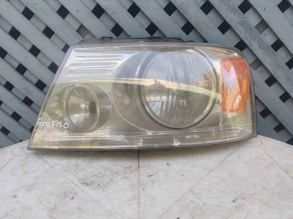 Óptico izquierdo Ford F150 2004 - 2008
