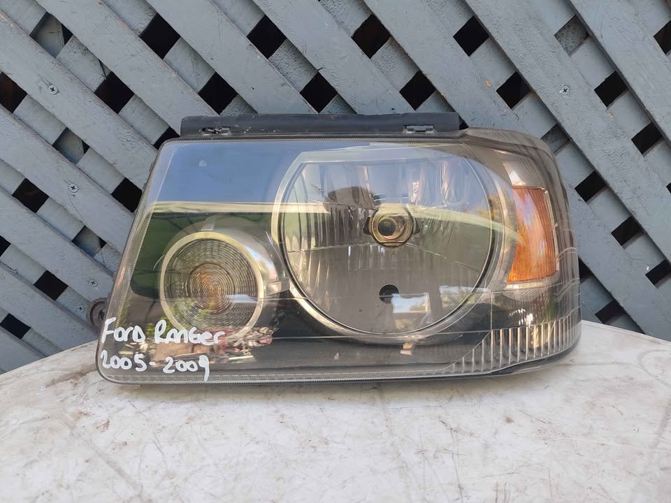 Óptico izquierdo Ford Ranger 2005 - 2009