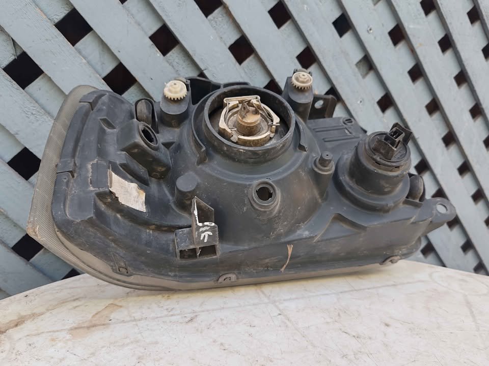 Óptico izquierdo Ford Ranger 2005 - 2009 - Imagen 7