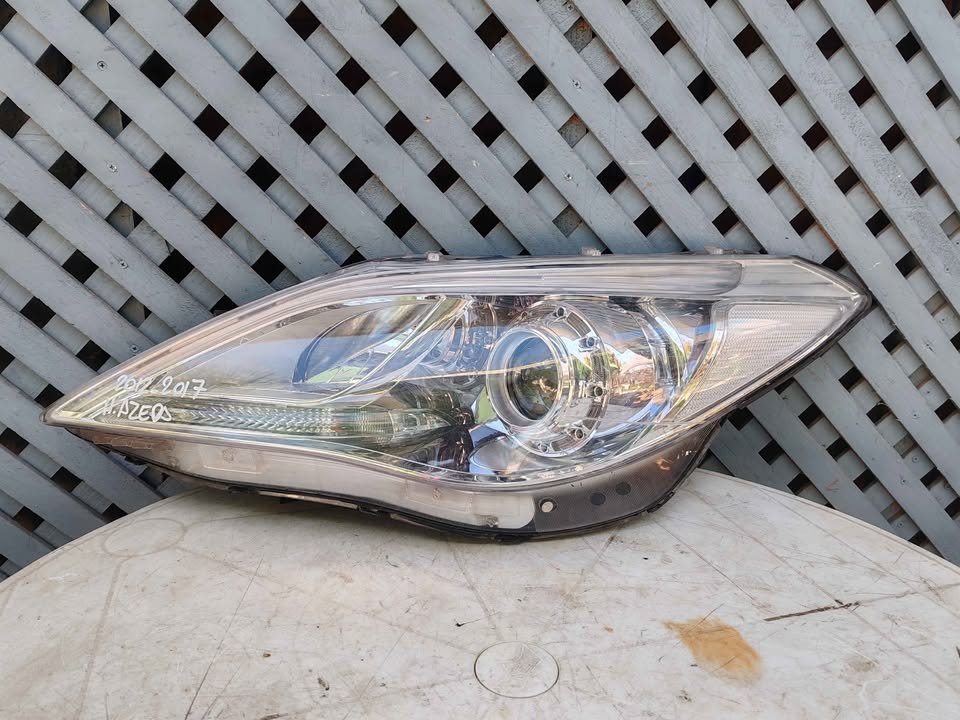 Óptico izquierdo Hyundai Azera 2012 - 2017