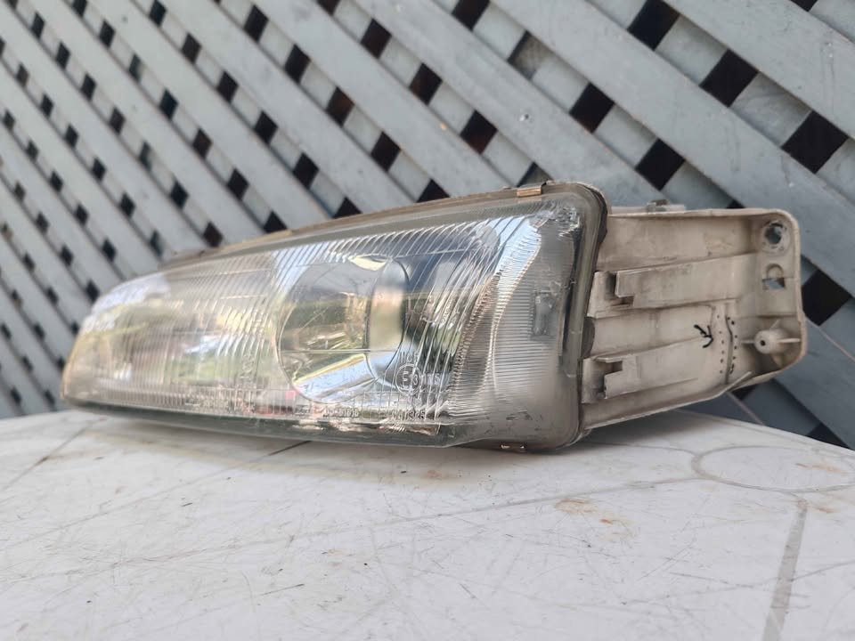 Optico izquierdo Mazda 626 1993 - 1996 - Imagen 4