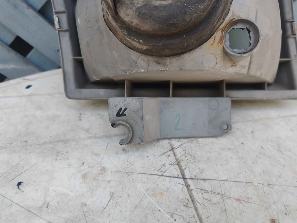 Óptico izquierdo Mazda B2500 2002 - 2006 - Imagen 6
