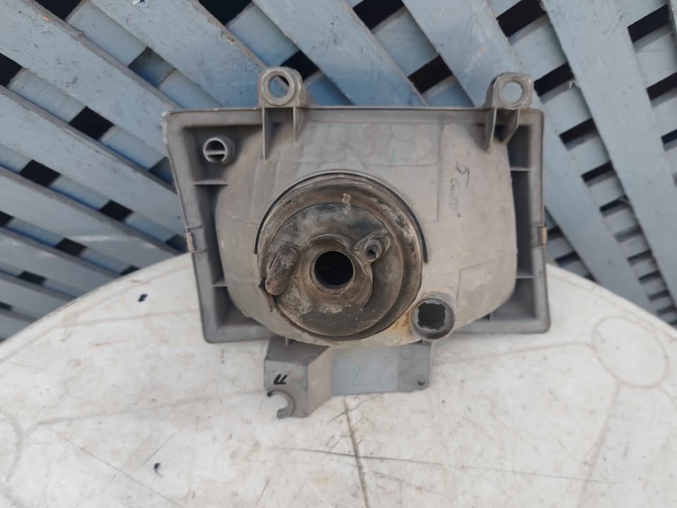 Óptico izquierdo Mazda B2500 2002 - 2006 - Imagen 7