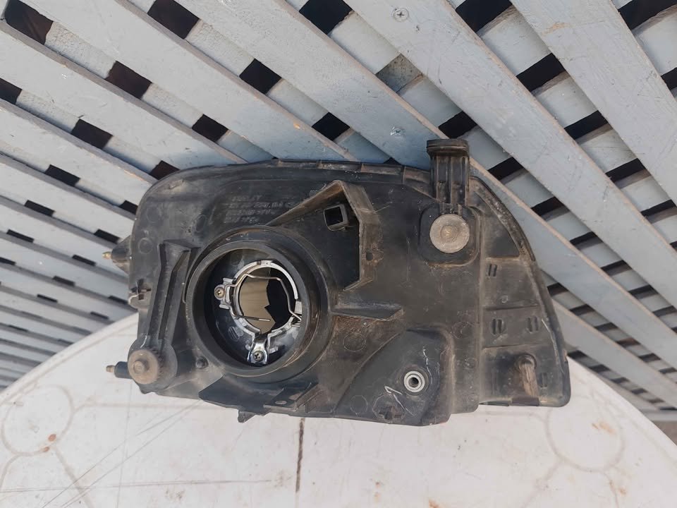 Óptico izquierdo Mitsubishi L200 2000 - 2005 - Imagen 7