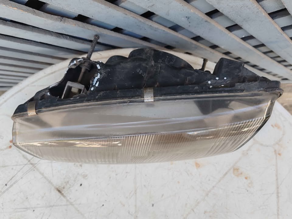 Óptico izquierdo Subaru Legacy ll 1996 - 1999 - Imagen 4