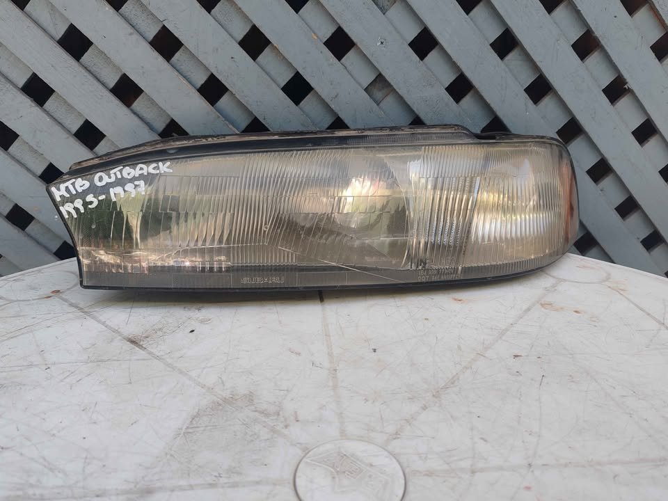 Óptico izquierdo Subaru Outback 1996 - 1999
