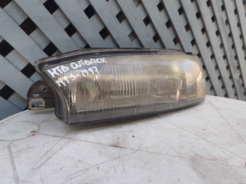 Óptico izquierdo Subaru Outback 1996 - 1999 - Imagen 2