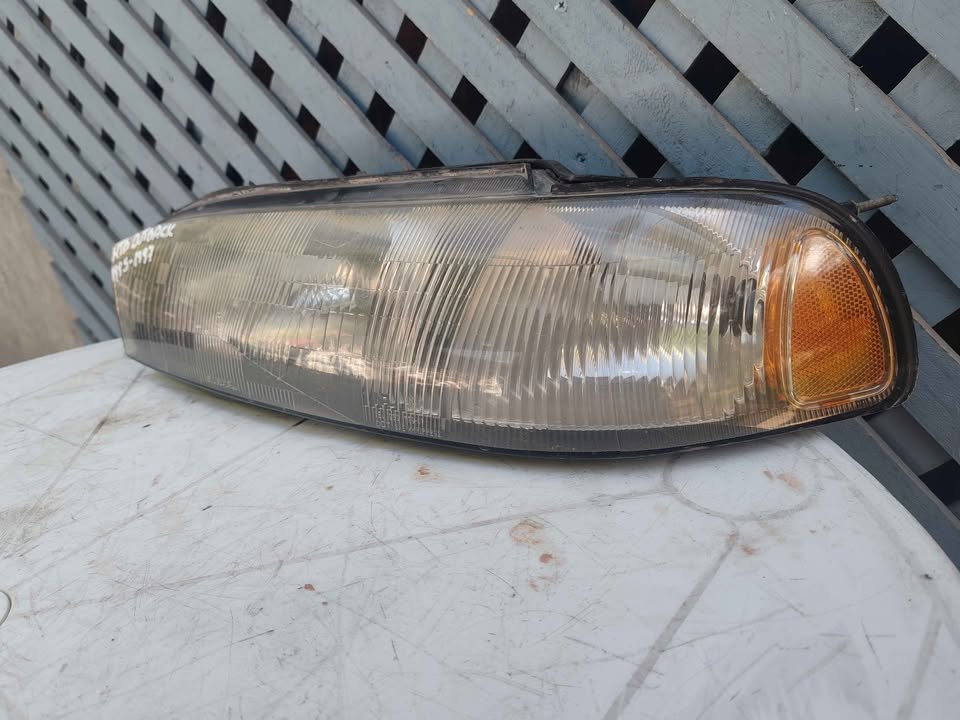 Óptico izquierdo Subaru Outback 1996 - 1999 - Imagen 3