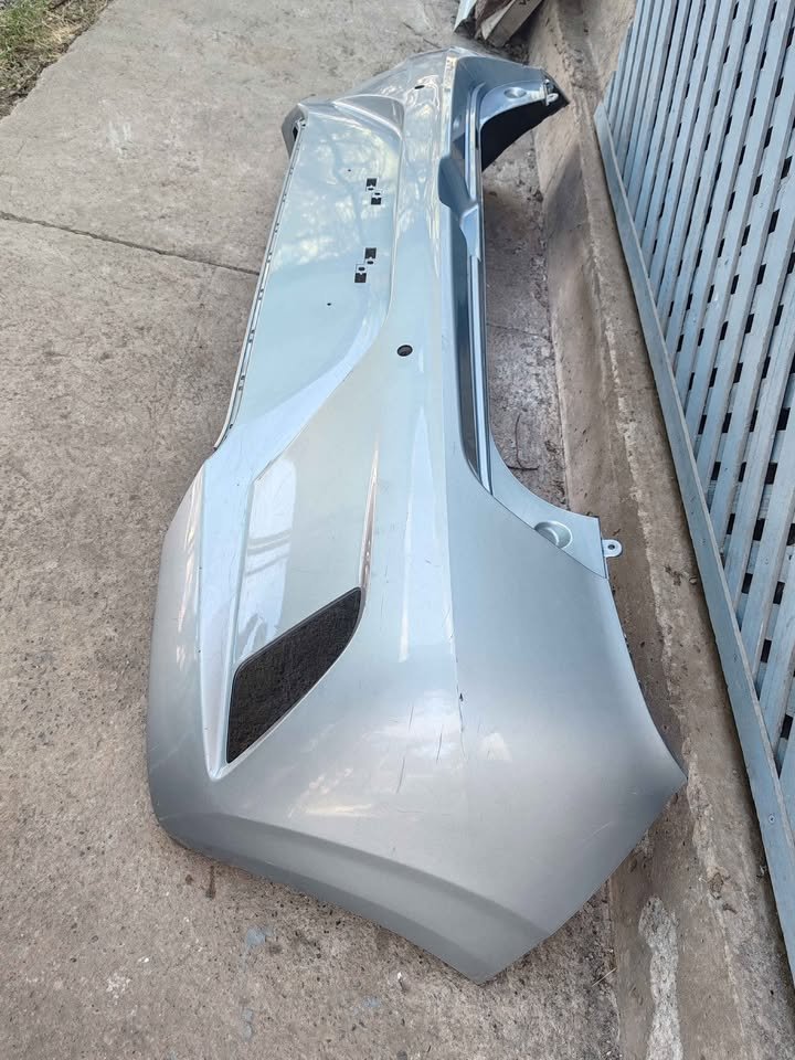 Parachoque trasero Hyundai Grand i10 2021 - 2024 - Imagen 4