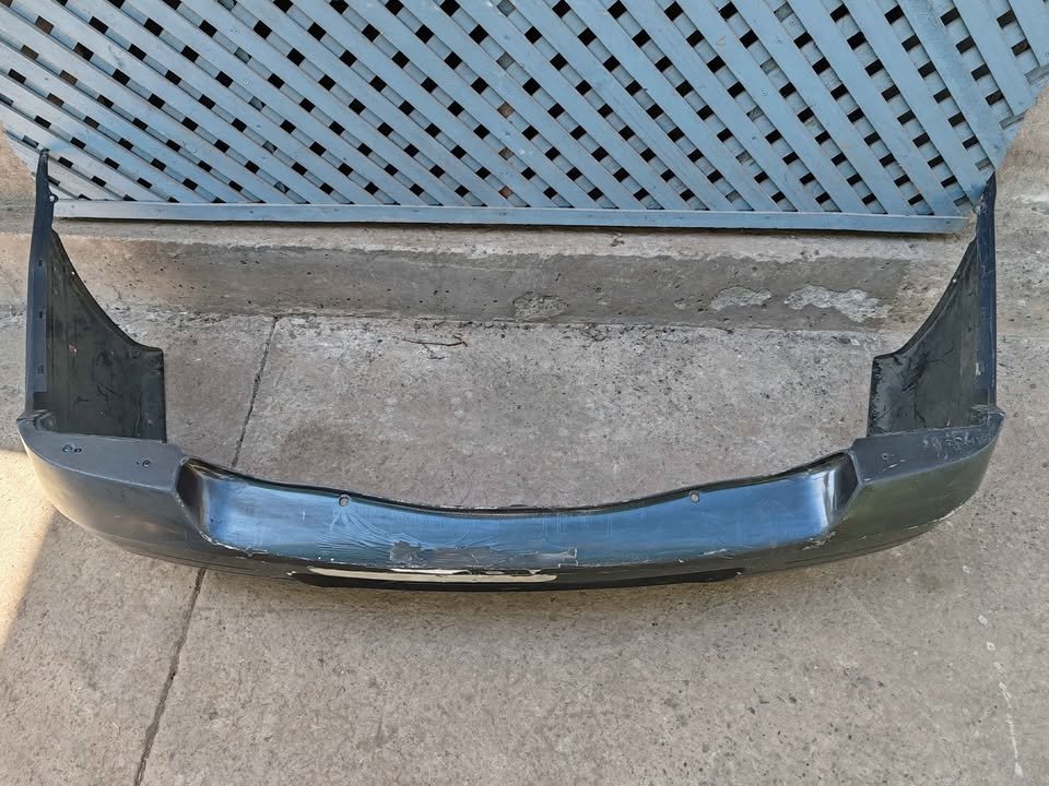 Parachoque trasero Renault Clio sedan 2000 - 2002 - Imagen 3