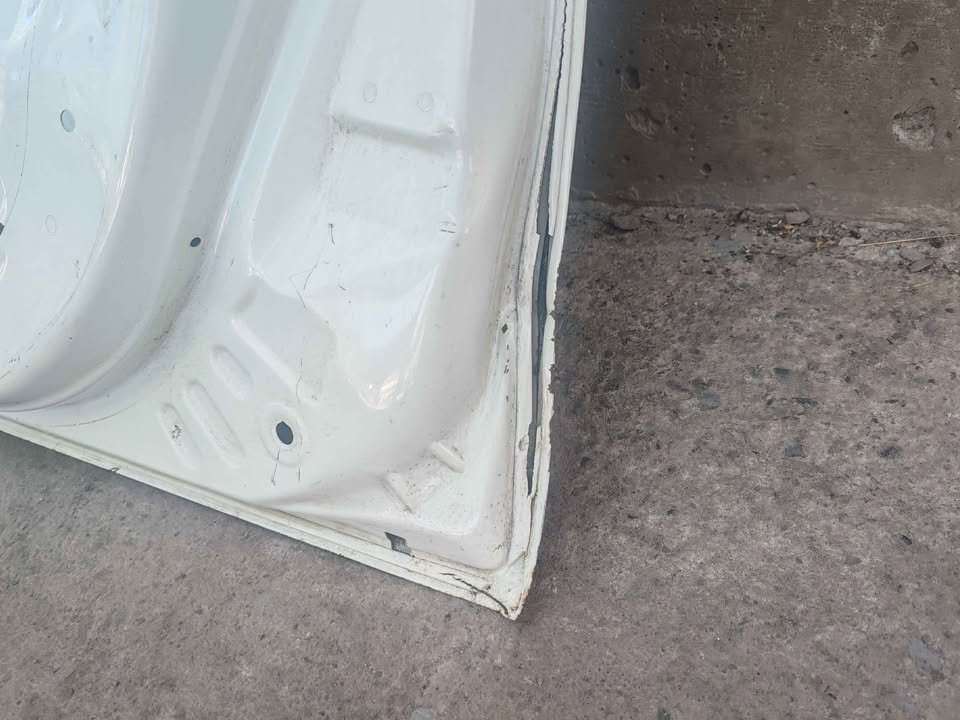Puerta delantera derecha Mitsubishi L200 2016 - 2024 (II) - Imagen 7