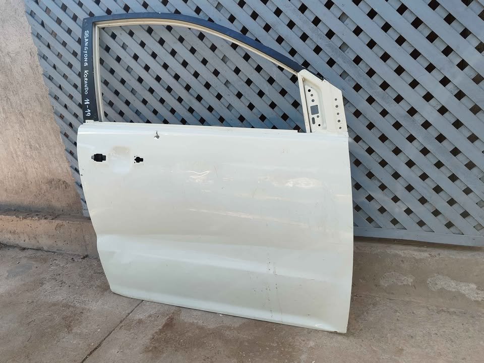 Puerta delantera derecha Ssangyong Korando 2011 - 2019 - Imagen 5