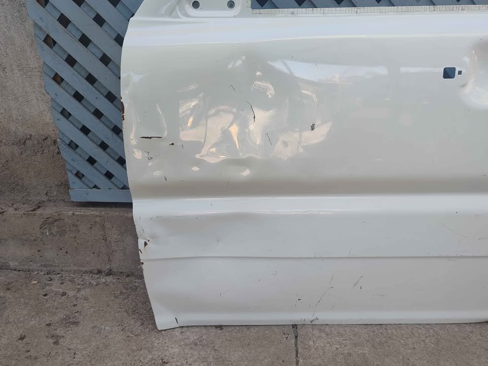 Puerta delantera izquierda Mahindra Pick Up 2008 - 2016 - Imagen 5