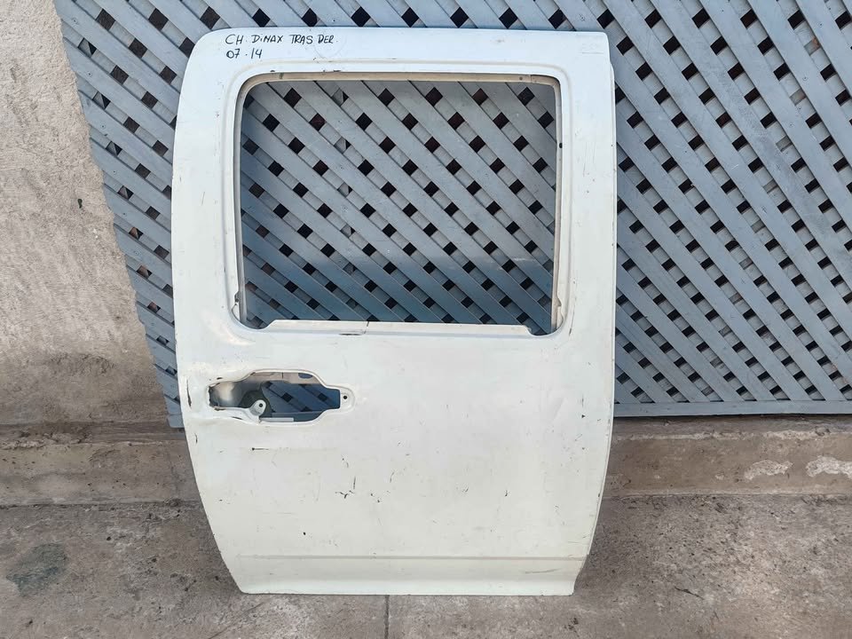Puerta trasera derecha Chevrolet Dmax 2007 - 2014 - Imagen 2