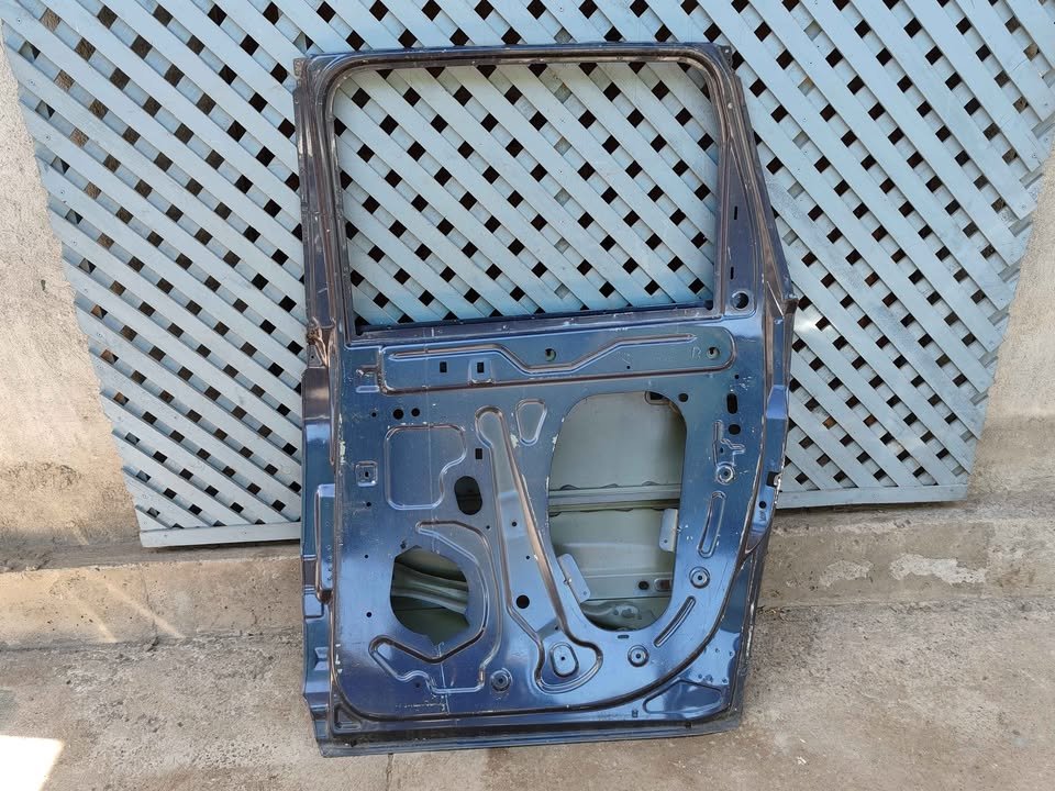 Puerta trasera derecha Chevrolet Traverse 2011 - 2016 - Imagen 9