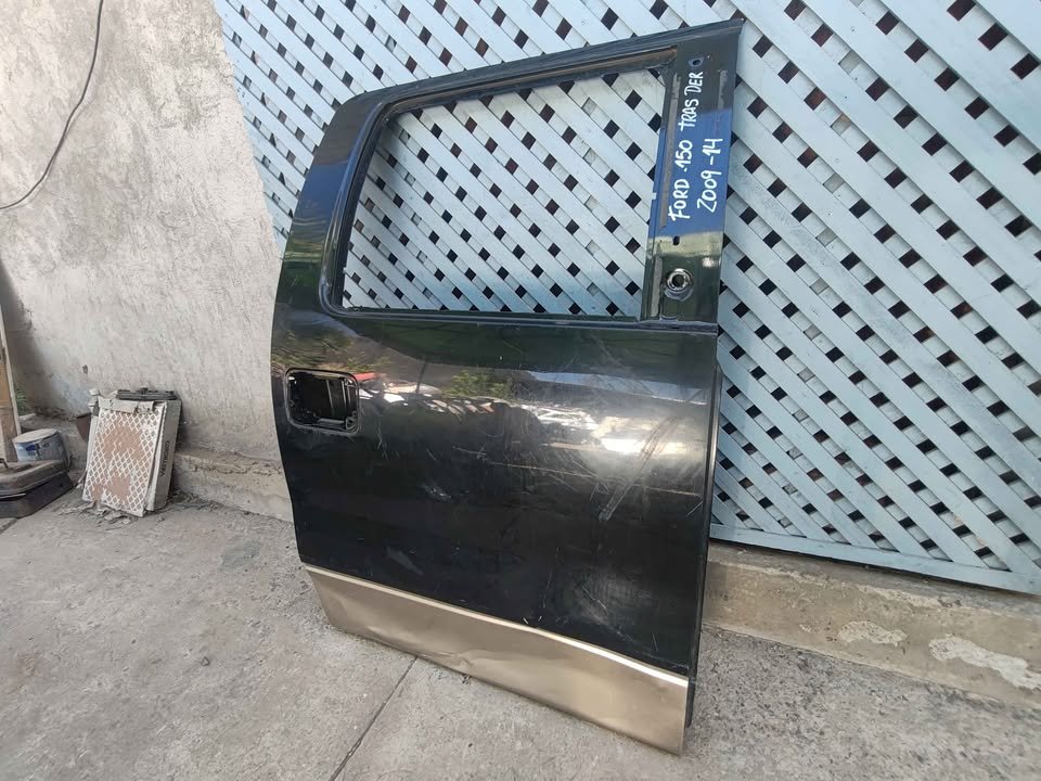 Puerta trasera derecha Ford F150 2009 - 2014 - Imagen 2