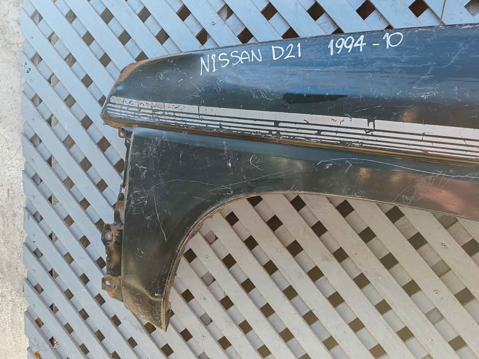 Tapabarro izquierdo Nissan D21 1998 - 2010 - Imagen 5