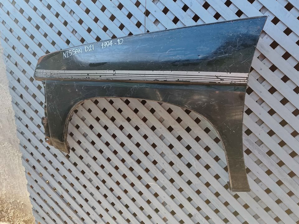 Tapabarro izquierdo Nissan D21 1998 - 2010 - Imagen 6