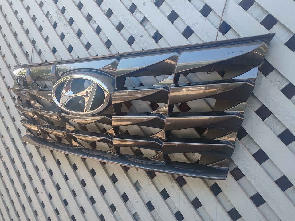 Máscara Hyundai Tucson 2022 - 2025 - Imagen 3