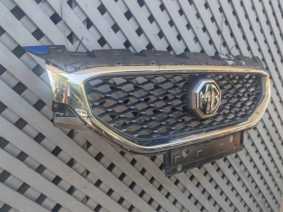 Máscara MG 3 2019 - 2024 - Imagen 2