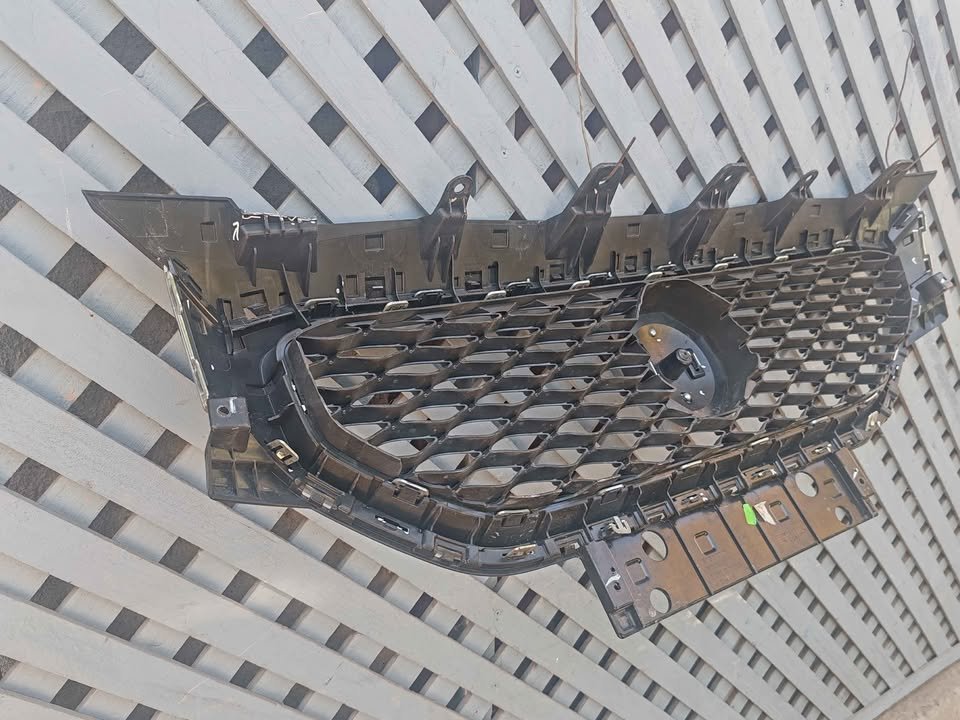 Máscara MG 3 2019 - 2024 - Imagen 7