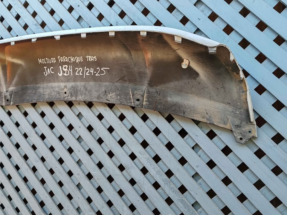 Moldura de parachoque trasero JAC JS4 2021 - 2024 (II) - Imagen 5